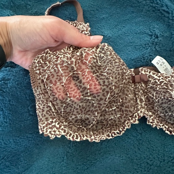 Chantelle animal print demi bra, 32D - Picture 4 of 16